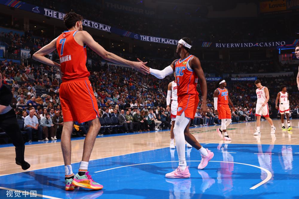 亚于一场足 亚于一场足